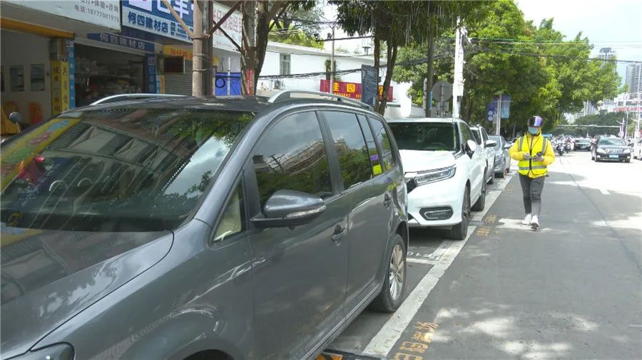 防城區：“智慧停車” 助力市民暢停暢行